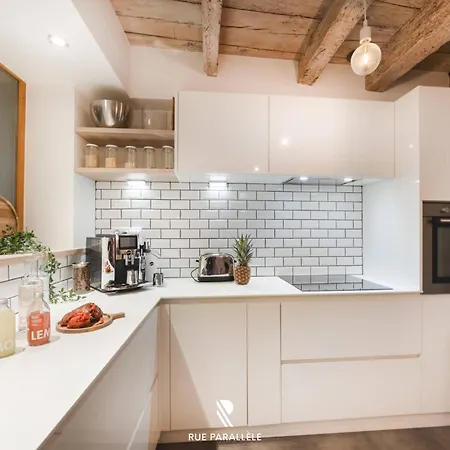 Stylish Triplex Gem In Historic Pedestrian Center