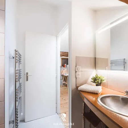 Stylish Triplex Gem In Historic Pedestrian Center *
